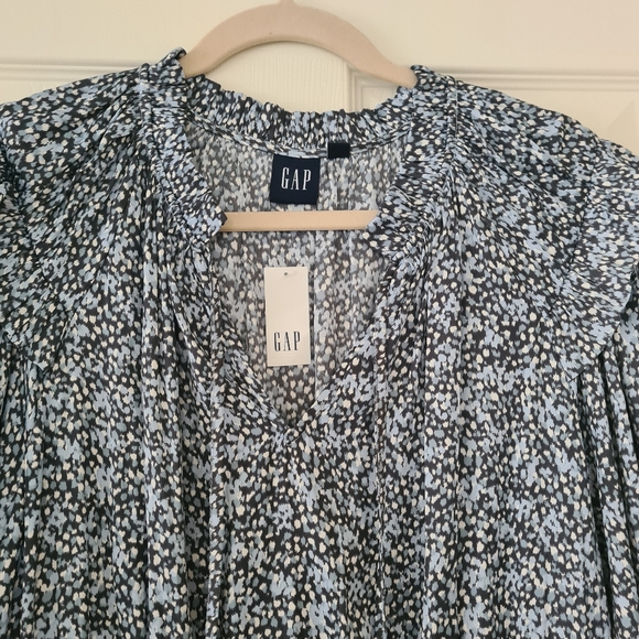 NWT Split-Neck Tiered Mini Dress - Picture 4 of 5